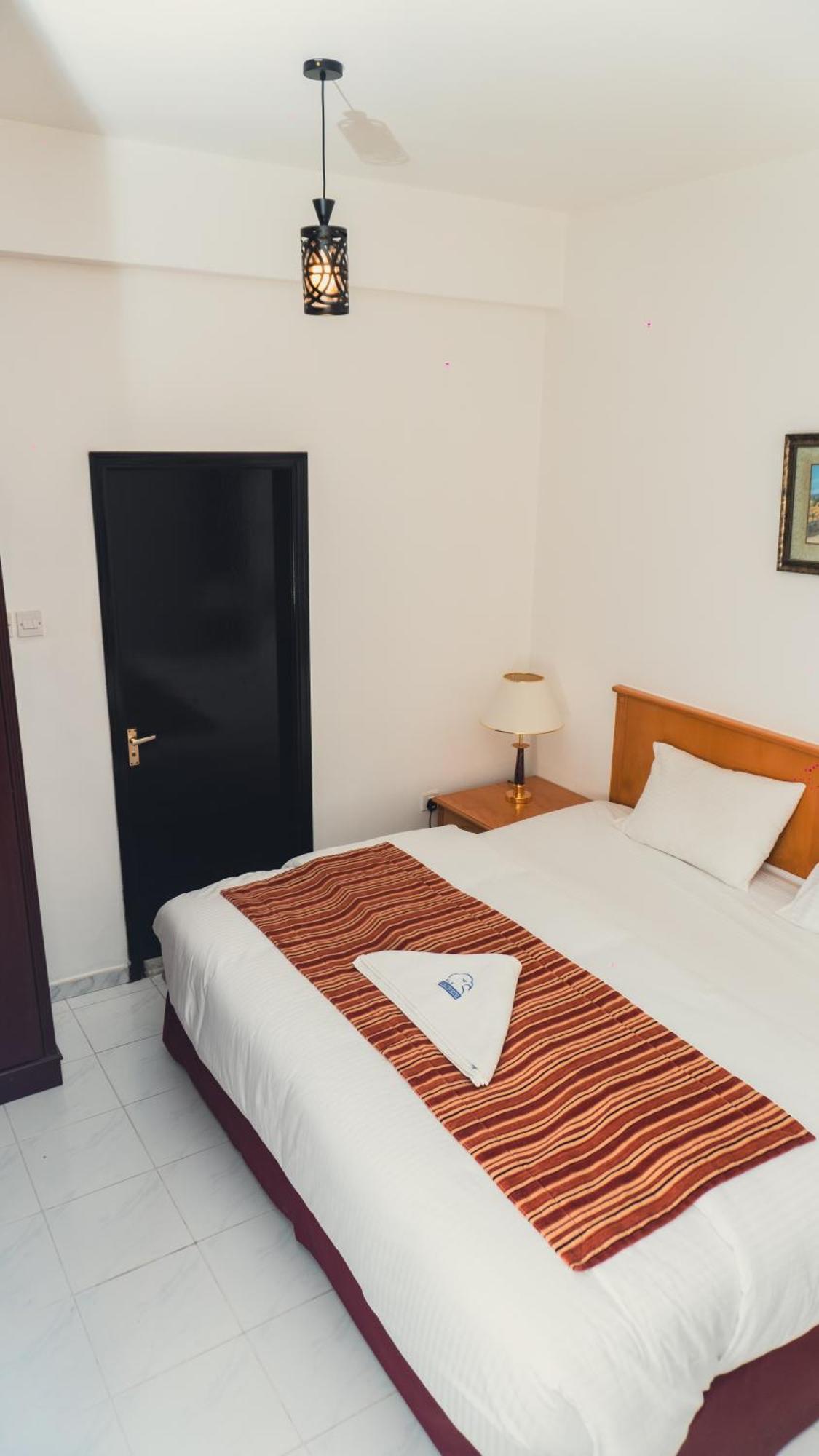 Pan Emirates Hotel Apartments Sharjah Exterior photo